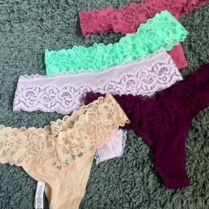 Brand new VS thongs